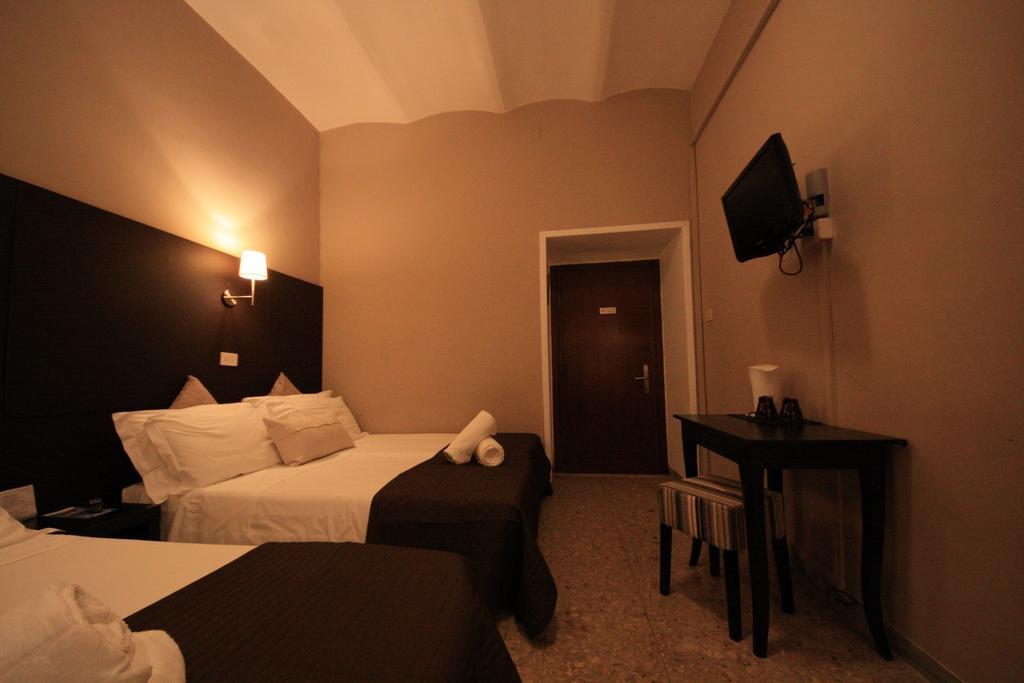 Hotel Felice Róma Szoba fotó